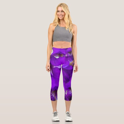 Schöne lila Iris Capri Leggings (Vorderseite)