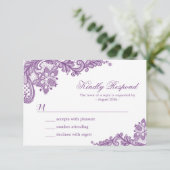 Schöne Lila Lavender Lace Wedding RSVP Card (Stehend Vorderseite)