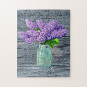 Schöne Lilacs im rustikalen Mason Jar Puzzle