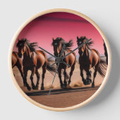 Schöne majestätische Wildpferde in Twilight Uhr (Vorderseite)