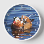 Schöne Mandarin-Duck am Teich Uhr (Vorderseite)