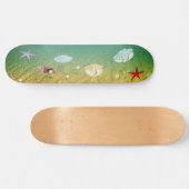 Schöne Meeressterne und Austern-Muscheln mit Perle Skateboard (Horizontal)