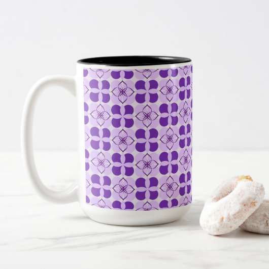 Schöne moderne Blüte Zweifarbige Tasse (Mit Donut)