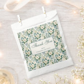 Schöne moderne weiße Blumen und Beeren Geschenktütchen (Ausgeschnitten)