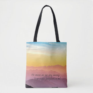 Schöne Morgenszene mit Schrift. Tasche
