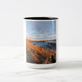 Schöne Naturlandschaft Zweifarbiges Kaffeetasse (Mittel)