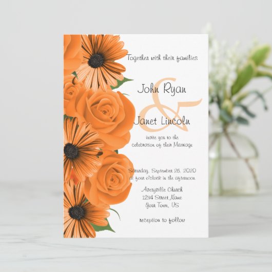 Schöne Orange Rose & Daisy Wedding Einladung (Stehend Vorderseite)