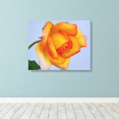 Schöne Orange Rose Leinwand Art Printing (Insitu (Holzboden))