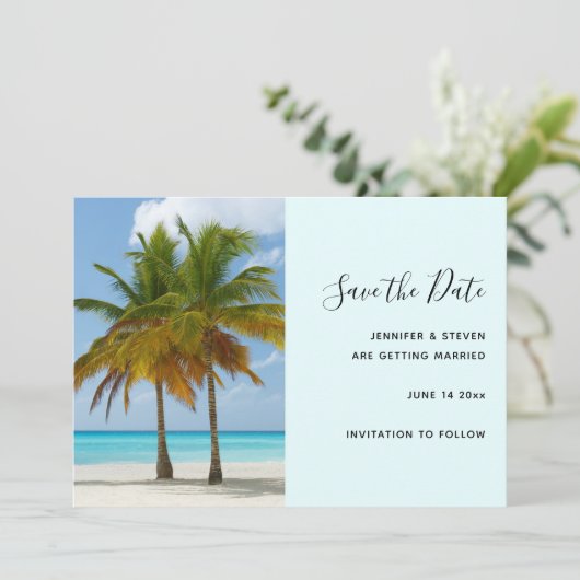 Schöne Palmen auf einer Hochzeit am Strand von Tro Save The Date (Stehend Vorderseite)