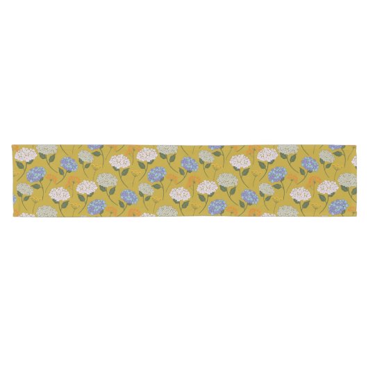 Schöne, pastellfarbene Hydrangea & Wildblume Kurzer Tischläufer (Horizontal)