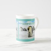 Schöne Penguin-Schrift 1 John 4:16 Porzellantasse (Vorderseite Rechts)