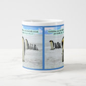 Schöne Penguin-Schrift 1 John 4:16 Riesenmantel Jumbo-Tasse (Vorderseite)