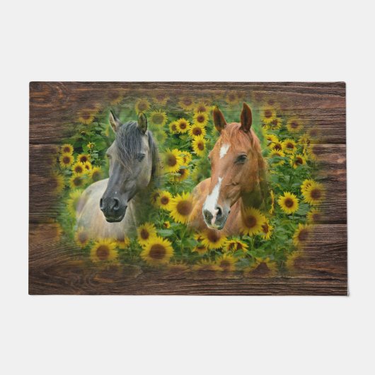 Schöne Pferde im Feld der Sonnenblumen Fußmatte (Vorderseite)