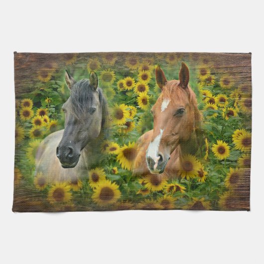 Schöne Pferde im Feld der Sonnenblumen Geschirrtuch (Horizontal)
