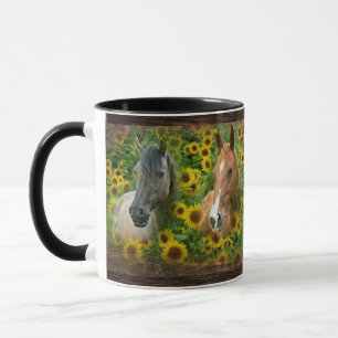 Schöne Pferde im Feld der Sonnenblumen Tasse
