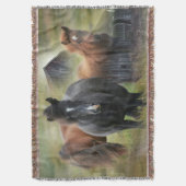 Schöne Pferde und rustikaler Stall Decke (Vorderseite Vertikal)