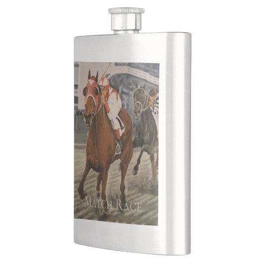 Schöne Pferdeschlittenbesitzer im klassischen Renn Flachmann (Links)