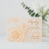 Schöne pfirsichcreme Rose Hochzeit RSVP Karte (Stehend Vorderseite)