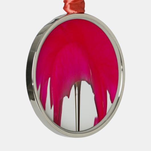 Schöne phantastische Rote Rose unter weißem Himmel Ornament Aus Metall (Rechts)