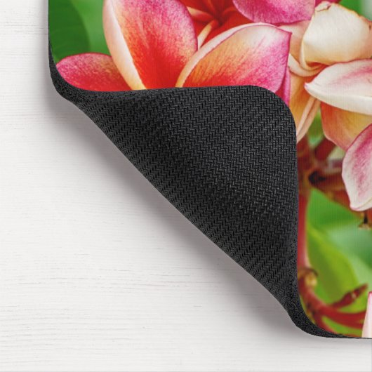 Schöne Plumeria-Blume Mousepad (Ecke)