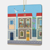 Schöne portugiesische Häuser mit Fliesen oder Azul Keramikornament (Links)