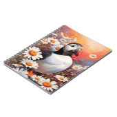 Schöne Puffin auf dem Platz Daisy Notizblock (Linke Seite)