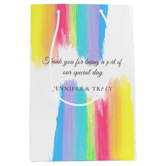 Schöne Rainbow-Personalisierte LGBTQ-Hochzeit Mittlere Geschenktüte (Vorderseite)