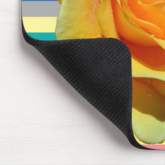 Schöne Regenbogen-Rose Mousepad (Ecke)