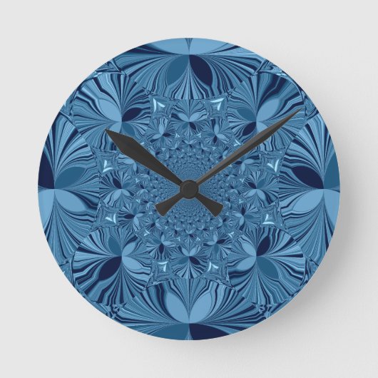Schöne, reizende Iridescent Blue Kaleidoskop Art Runde Wanduhr (Vorderseite)