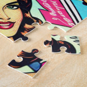 Schöne Retro Lady am Strand mit Cocktail Puzzle (Seite)