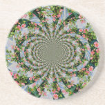 Schöne Retro-Rosa rote Rosen Aquarellblüte Getränkeuntersetzer<br><div class="desc">ein wunderschönes Rosa- und rote Rose-Gemälde mit einer lustigen Drehung im Stile eines digitalen Mandalas -</div>