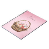 Schöne rosa blaue Frühlingsblumen Oster-Eier-Korb Notizblock (Linke Seite)