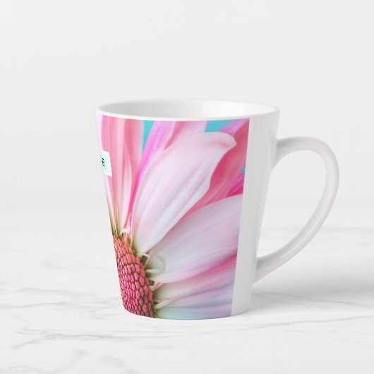 Schöne rosa Blume Nah Up Foto Milchtasse (Rechts)