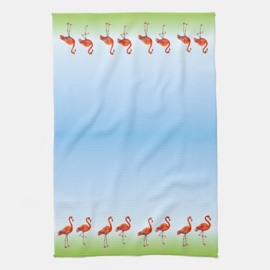 Schöne rosa Flamingos auf Light Blue Gradient Geschirrtuch (Vertikal)