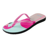 Schöne rosa Flamingos in Liebe Badesandalen (Schrägansicht)