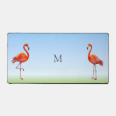 Schöne rosa Flamingos und Monogramm Schreibtischunterlage (Vorderseite)