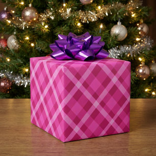 Schöne rosa-magenta karierte Geschenkpapier