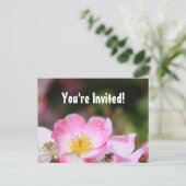 Schöne Rosa-Rosa-Blume-Graduierungsparty Einladungspostkarte (Stehend Vorderseite)