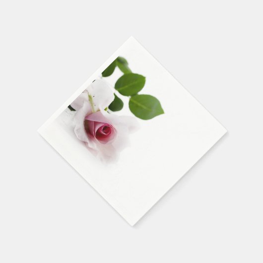 Schöne rosa Rosa über weißem Hintergrund Serviette (Ecke)