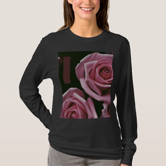 Schöne, rosa Rose Grundschläfchen Frauen T-Shirt (Vorderseite)