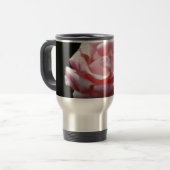 Schöne Rosa Rose Nah-up Reisebecher (Vorderseite Links)
