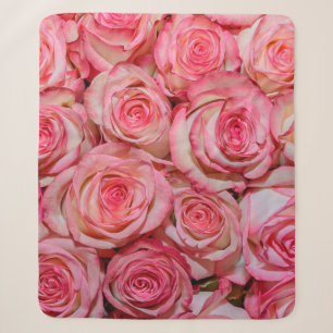 Schöne rosa Rosen Sherpadecke