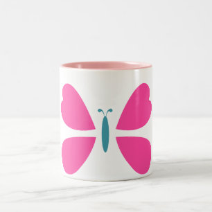 Schöne Rosa Schmetterling fliegt Zweifarbige Tasse