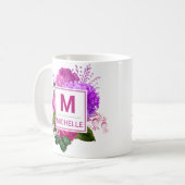 Schöne rosa und violette Blumenmonogramm Kaffeetasse (Vorderseite Links)