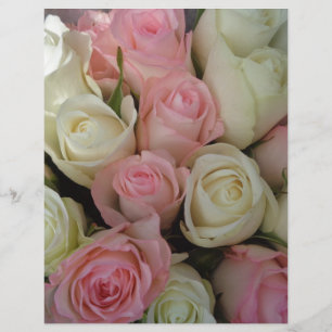 Schöne rosa weiße Rosen Blumenstrauß