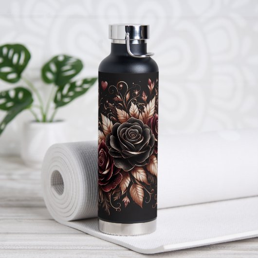 Schöne Rose aus Schwarz und Burgund Trinkflasche (Yoga)