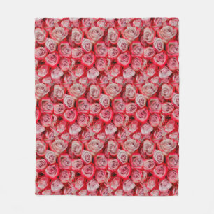 Schöne Rose in rosa und roter Blume Fleecedecke