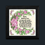 Schöne Rose Neue Hochzeitssöhne Erinnerungskiste<br><div class="desc">Liebliche Rose New Wedding Vows Geschenkboxen, T - Shirt, Hochzeitskleidung, Hochzeitsgeschenke von ArtMuvz Illustration. Passend individualisierbares Hochzeitskleid, Brautparty, Empfang, Brautkleidung. Feiern Sie Ihre Liebe stilvoll mit unseren Hochzeitsdesigns, Ideal für Braut, Bräutigam, Hochzeitsfeier und Gäste. Sie können mit Ihren Namen oder Ihrem Hochzeitsdatum personalisieren. Ideal für Hochzeitsveranstaltungen. Zeige deine Begeisterung für...</div>