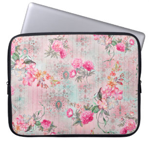 Schöne Rose über Vintage Papiertextur Laptopschutzhülle