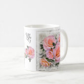 Schöne Rosen mit Monogramm Kaffeetasse (VorderseiteRechts)